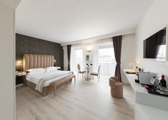Lhp Palace & Hotel 5*