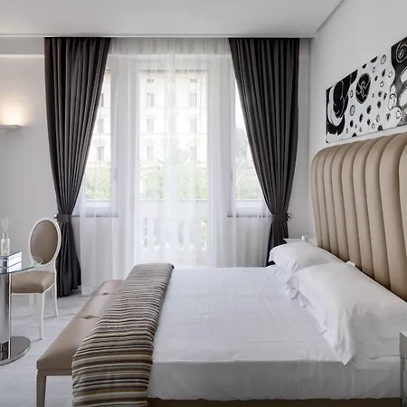Lhp Palace & Hotell 5*