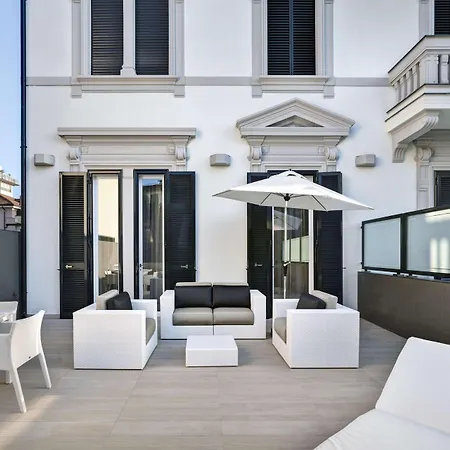Lhp Palace & Hotell 5*