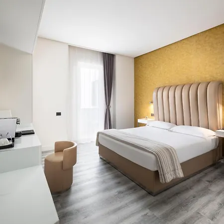 Lhp Palace & Hotel 5*